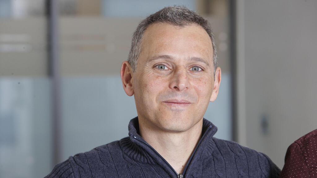 Prof. Roee Admon (Photo: Gil Nechushtan) פרופ' רואי אדמון