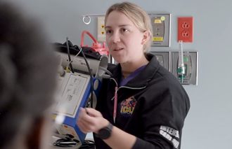 Link to Video: A nurse explaining how to use a machine