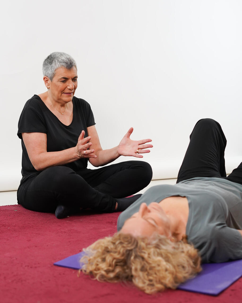 Individual or group treatment: TRE practice (Photo: Noam David) אימון TRE