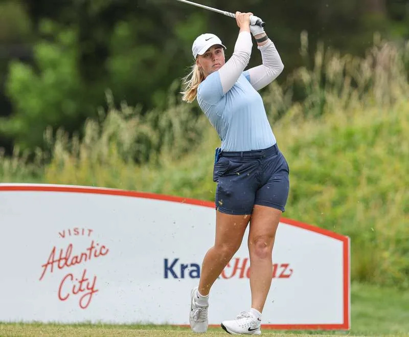 LPGA, Golf Damen 2025: ShopRite LPGA Classic Presented By Acer JUN 06 June 06, 2025: Maja Stark of Sweden watches her tee shot on the 11th hole during the ShopRite LPGA Classic Presented by Acer in Galloway, NJ. Mike Langish/CSM Credit Image: Ã Mike Langish/Cal Media Credit Image: Ã Mike Langish/Cal Sport Media Credit Image: Mike Langish/Cal Sport Media Galloway New Jersey United States of America EDITORIAL USE ONLY Copyright: xx ZUMA-20250606_zma_c04_015.jpg MikexLangishx csmphotothree390219