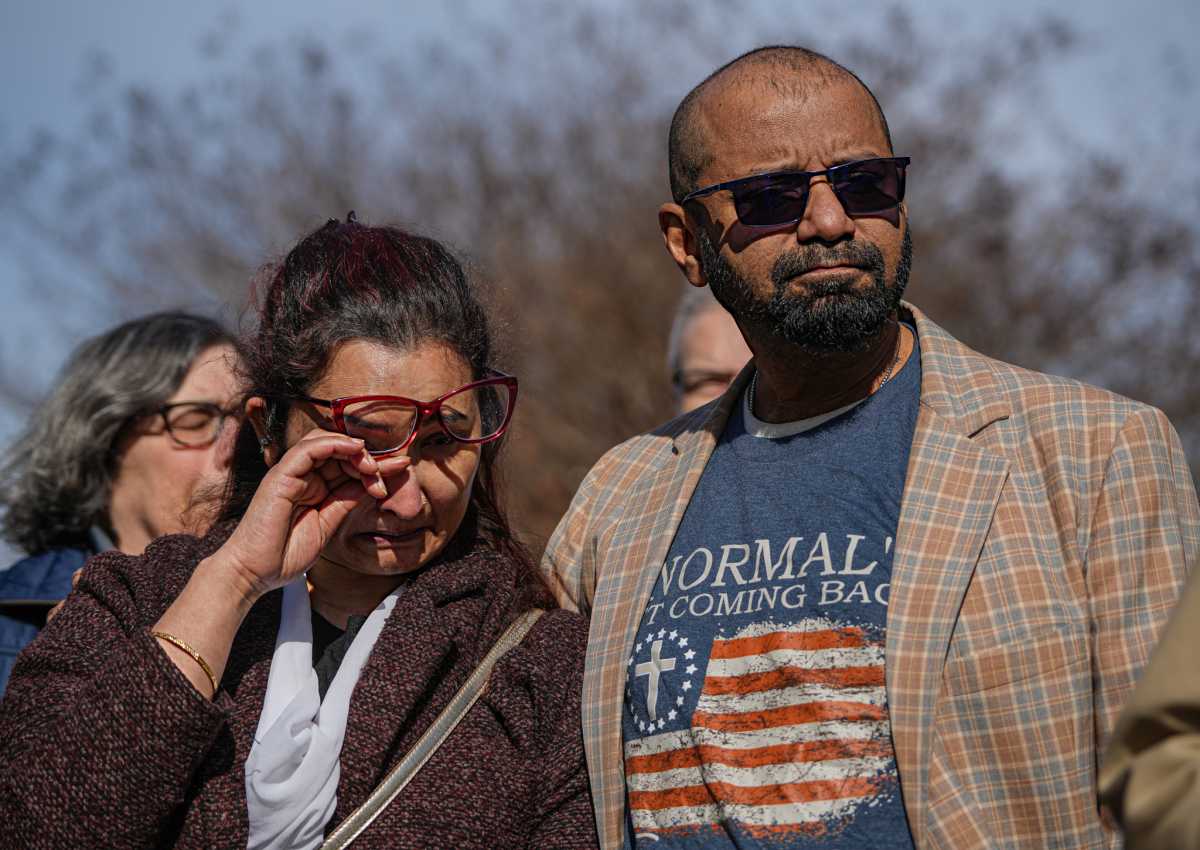 Mother of Queens man shot by cops pleas for charges to be dropped