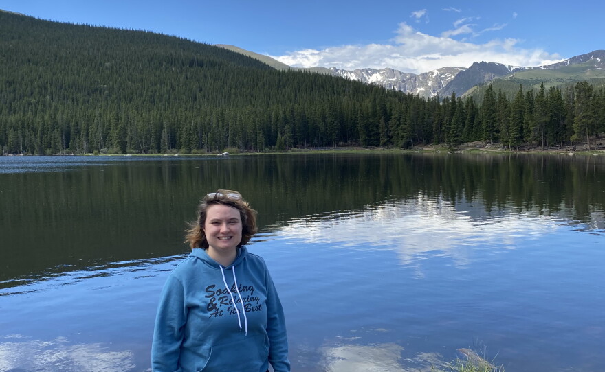 Molly Quinn felt disturbed when she realized an AI tool was capturing the content of her talk therapy session.