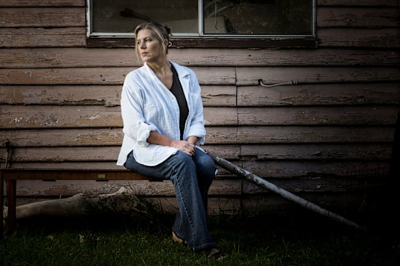 Rebekah Beddoe survived a three-year ordeal after an adverse reaction to a common antidepressant and is the face of a push for more non-pharmaceutical support for people experiencing distress.
