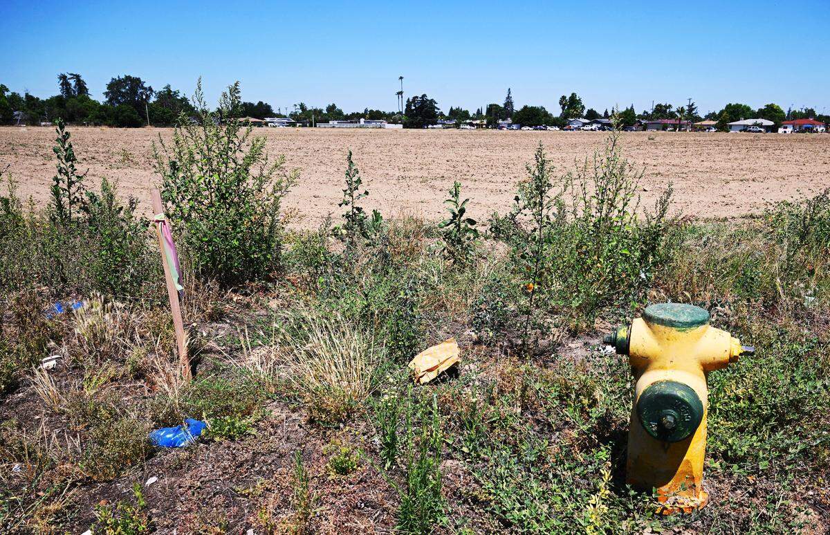 A 4-acre plot of land just south of Sanger's Tom Flores Stadium is slated for an 88-unit housing project, the largest of its kind outside of Fresno or Clovis. Photographed Friday, May 22, 2026 in Sanger.