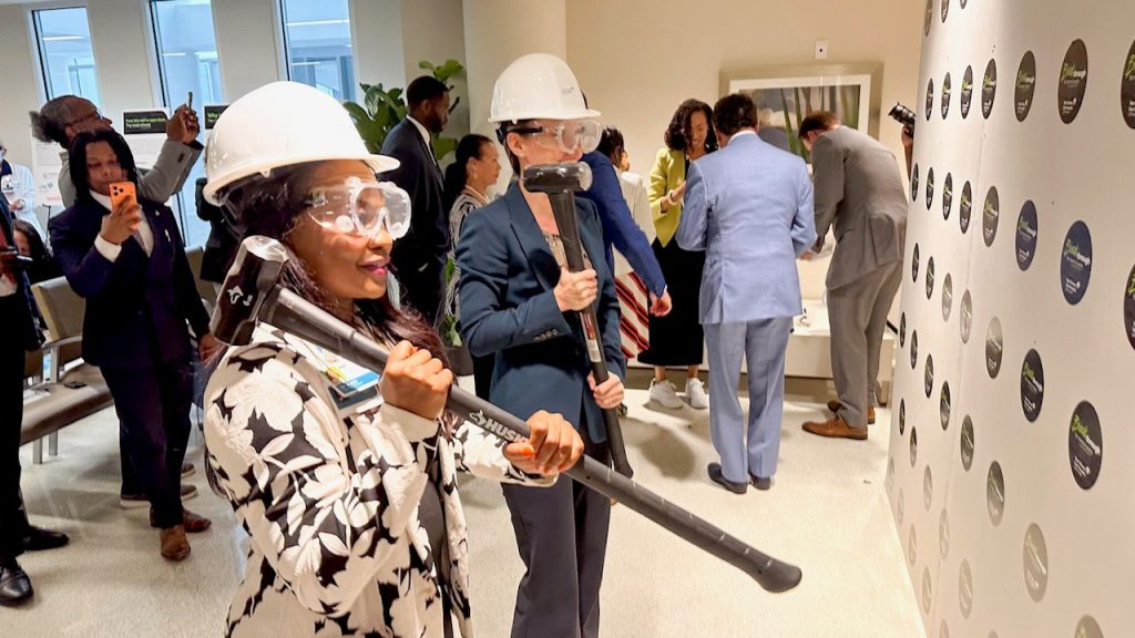 (left to right) – Councilmember Freddie King III, New Orleans City Council District C - Greg Feirn, CEO, LCMC Health – Dawn Hebert, NOEH Community Advisory Board Member - Mayor Helena Moreno, City of New Orleans - Councilmember Jason Hughes, New Orleans City Council District E - Dr. Takeisha Davis, President & CEO, New Orleans East Hospital - Ronnie Burns, Sr., Chair, New Orleans East Hospital Board of Commissioners